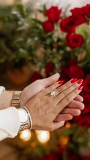 🎄💍 Megkérte a kezed? 

Szívből gratulálok az eljegyzésetekhez! 🤩🥰 Gyanítom már most ezer izgalmas kérdés kavarog a fejedben és legszívesebben, már azonnal neki is kezdenél a szervezésnek.🤪 
🎁Jó, hogy rám találtál, mert van egy ajándékom számodra, amivel kicsit könnyebb lesz elindulnod az #esküvőszervezés útvesztőjében.🥰

Töltsd le az INGYENES esküvőszervezési ‘to do’ listát, amit Neked készítettem. 

🔗Link a bioban!

Ha pedig további segítségre van szükséged, lépj be a Vigyázz, Kész (?), Esküvő zárt Facebook csoportba, írj emailt vagy hívj fel és beszélgessünk!👩🏻‍🦰🤩 

☎️+36304328260 
📩 hello@meszaroseszter.hu

#eljegyzés #menyasszonylettem #esküvőszervező #esküvőihelyszín