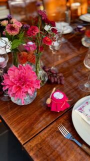 Még jó, hogy esküvőszervező vagyok, nem pedig videós🙈😅 azért pár pillanatban megörökítettem ezt a cuki vadvirágos asztalt.🌼🌸

Ti milyen dekorációt álmodtatok meg?

#esküvő #esküvőszervezés #esküvőszervező #esküvő2025 #esküvő2026 #esküvőinspiráció #esküvőidekor #weddingplanner #weddingplanning #weddingseason #weddingstyle #weddingdecor #weddingdetails #weddinginspiration #bridetobe #groomtobe #weddingmood #weddingdesign #weddingflowers #weddingvibes #weddingmoments #köszönőajándék #koszonoajandek #favor #weddingfavor